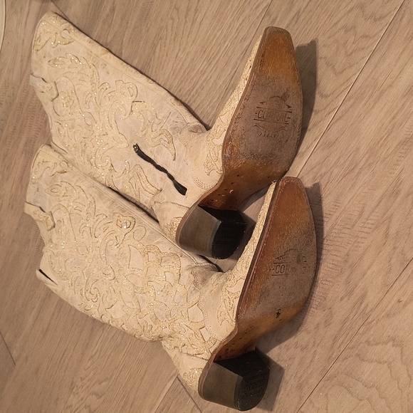 Corral Beige Glitter Overlay Boot - Picture 14 of 16